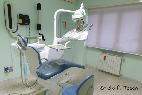Dentisti - Studio dentistico - Dottore Alessandro Tosoni - Viale Amelia 40 - 00181 Roma